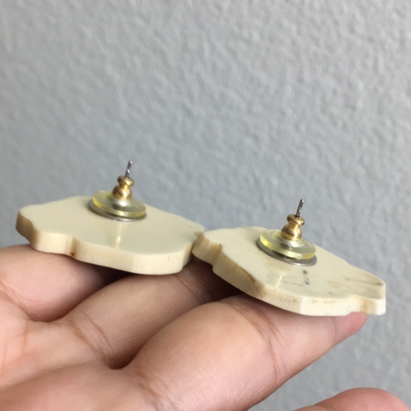 🖤Vtg MOP statement earrings - Picture 9 of 15